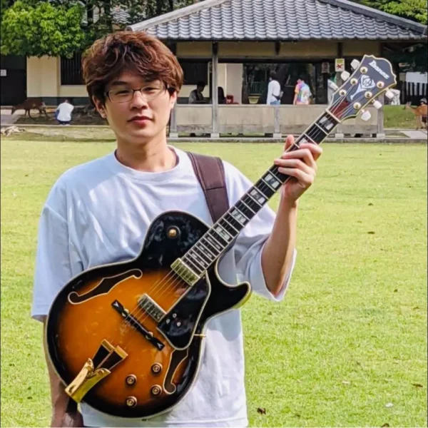 許凱帆老師與爵士吉他